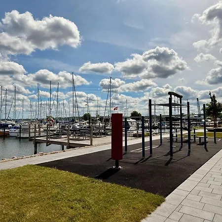 #1 With Wifi, Close To Center, And Forrest 아파트